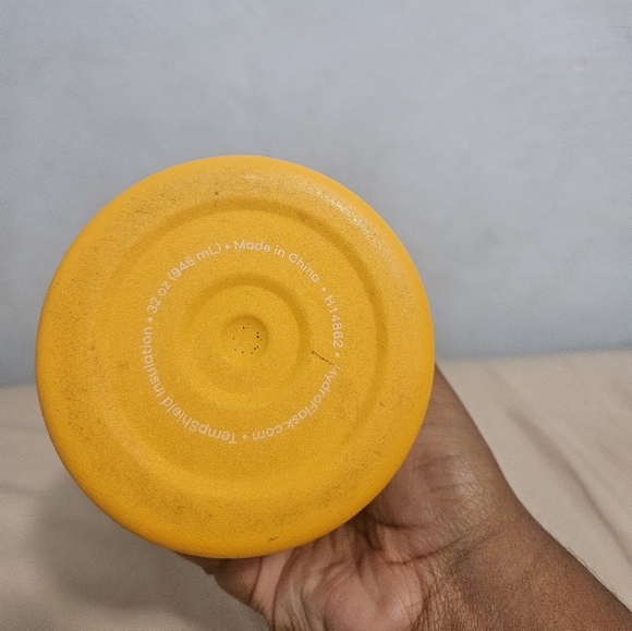 32oz Hydroflask 🍊🌞 - Picture 3 of 4